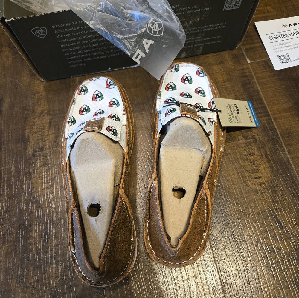NEW Women's Ariat Cruiser Loafers In Caramel/ariat Mexico Print - Picture 7 of 11